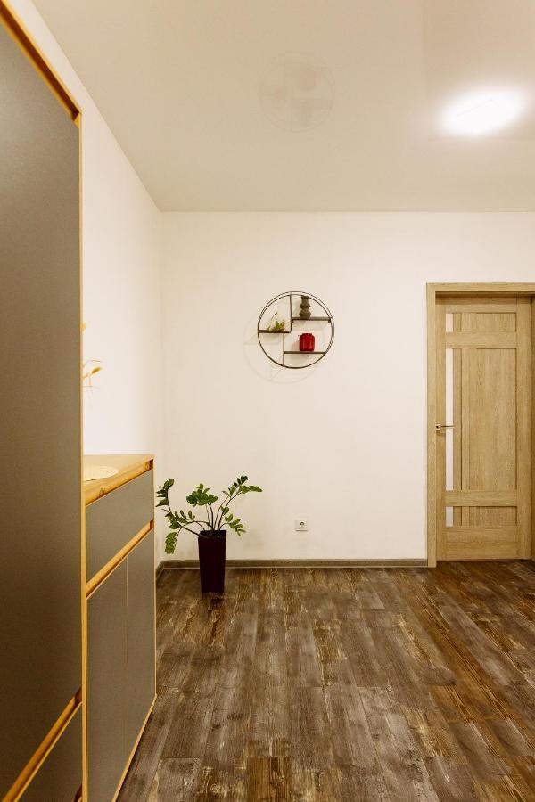 New Time Нова Простора Квартира Біля Центру. Окрема Спальня + Кухня-Вітальня Ternopil Ngoại thất bức ảnh